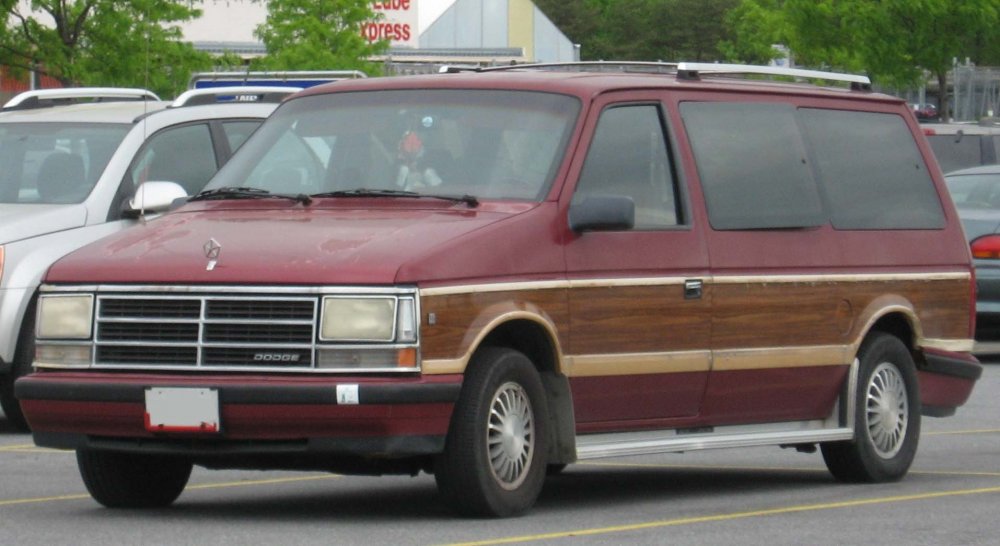 87-90_Dodge_Grand_Caravan.jpg