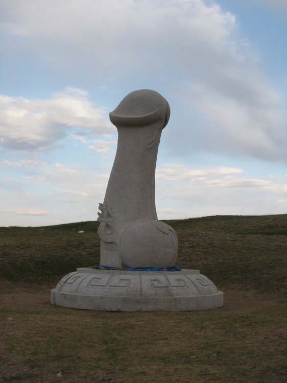 Penis_statue.jpg