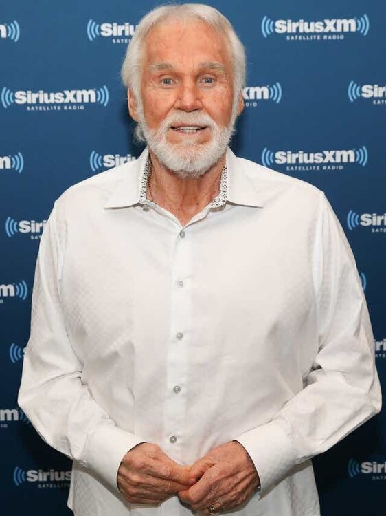 2216756a-0bcc-40d2-a5d0-428717d3c1f7-Kenny_Rogers_--_Getty_--_6_2017.jpeg