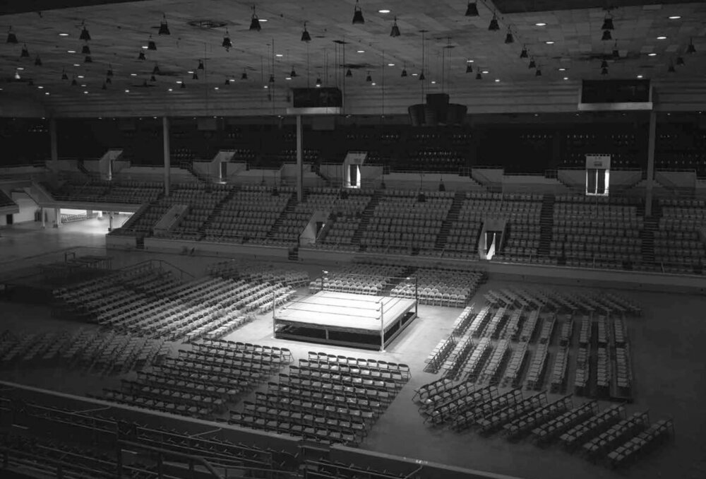 Empty-Wrestling-Ring-at-the-Houston-Coliseum-Geoff-Winningham-1179x800.thumb.jpg.26ff791c02c3bb9fd85f8c2e0cacc4f6.jpg