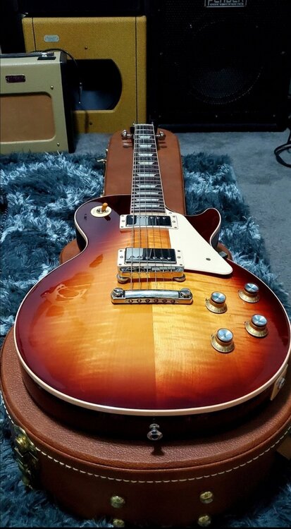 Screenshot_20220401-191140_Amazon Photos.jpg