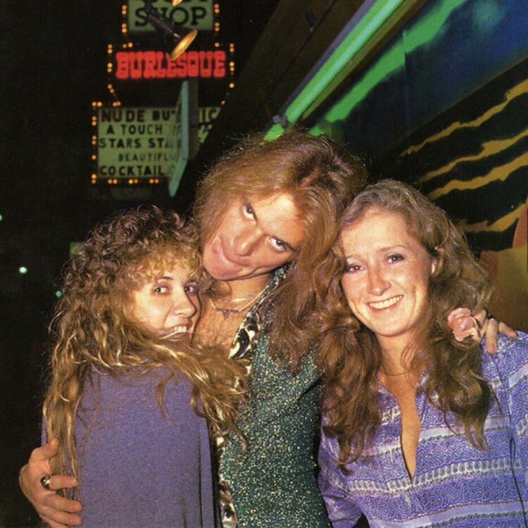 Stevie Nicks David Lee Roth Bonnie Raitt 1979.jpg