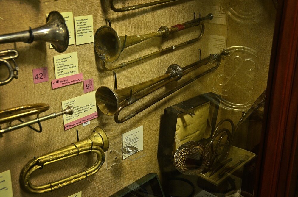 1043847798_BateCollectionofMusicalInstruments-Oxford(15).thumb.jpg.8d9659e2bf62fb5295f9d8b09a48ad11.jpg