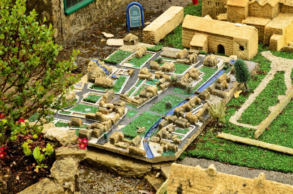 2020600468_Bourton-on-the-WaterModelVillage12.thumb.jpg.36d55893b0d81f0c5bc9c21e7ca10344.jpg