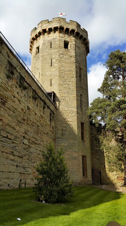 524726392_WarwickCastle-GuysTower15.thumb.jpg.5f942fc1baf6e89d0c89fa81a4cae17f.jpg