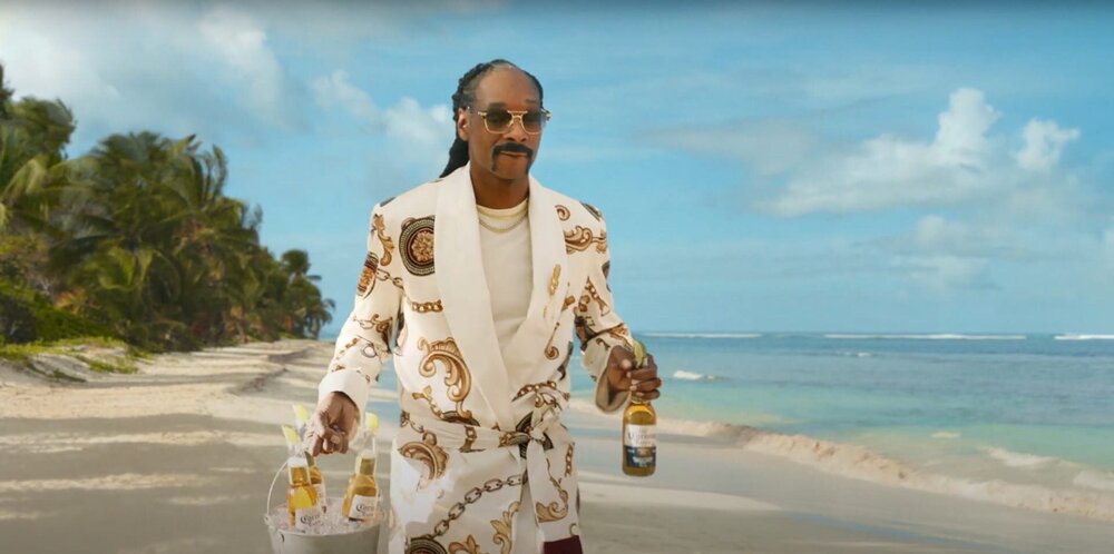 Four-Corona-Extra-ads-featuring-Snoop-Dogg.jpg