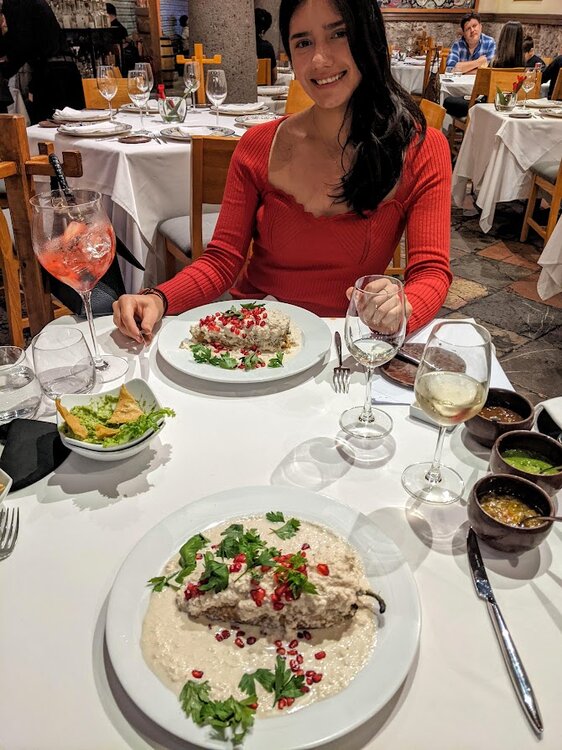 el mural chile nogada.jpg