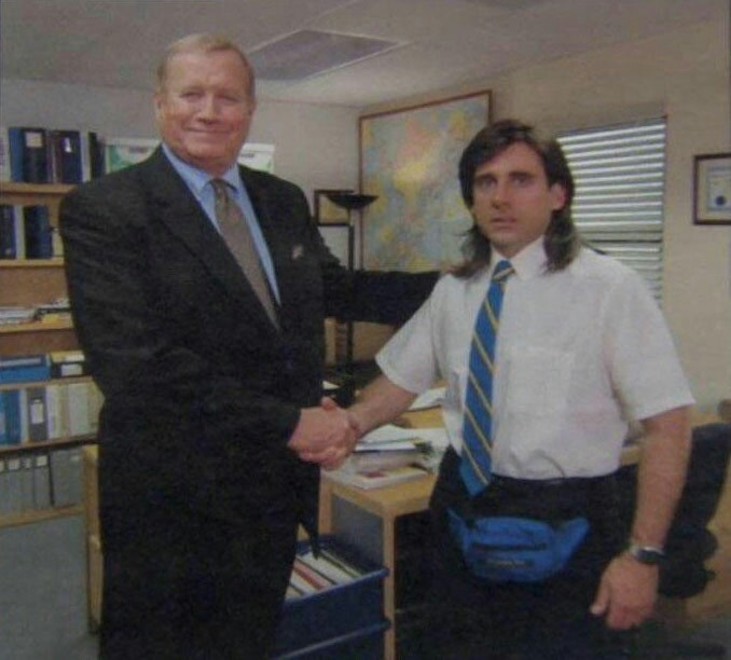 930012958_Young_Michael_Scott_Shaking_Ed_Trucks_Hand.jpg.2c5f63848fea3601f4cc981a7be8f3cb.jpg