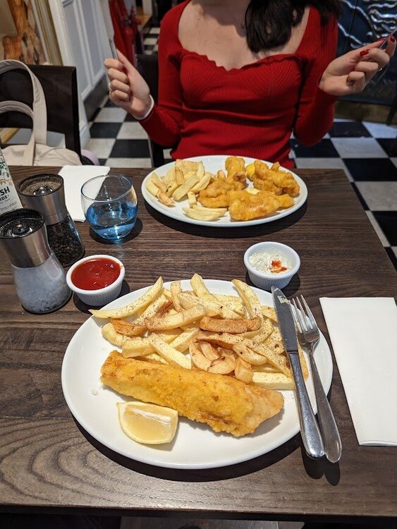fishy chips.jpg