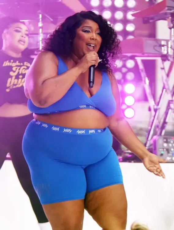 lizzo-blue-shapewear-today-ss-02.webp