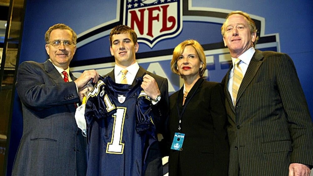 eli-chargers-nfl-draft-06-27-16.jpg
