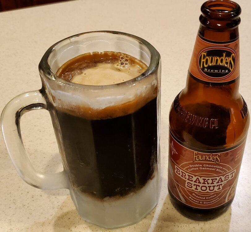 FoundersBreakfastStout.thumb.jpg.71638c58050b1a1b593900962f0fbb7a.jpg