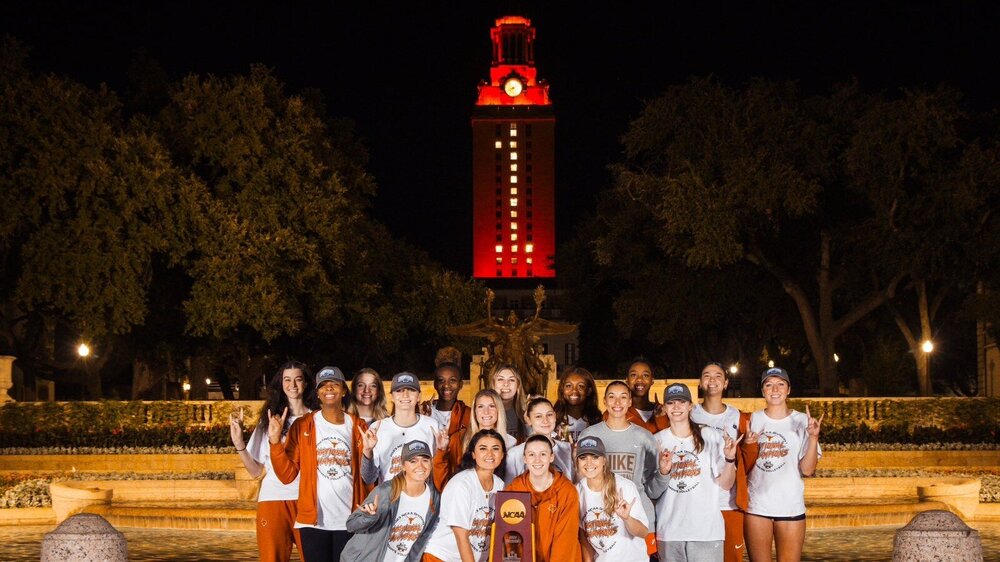 volleyball champs 2.jpg