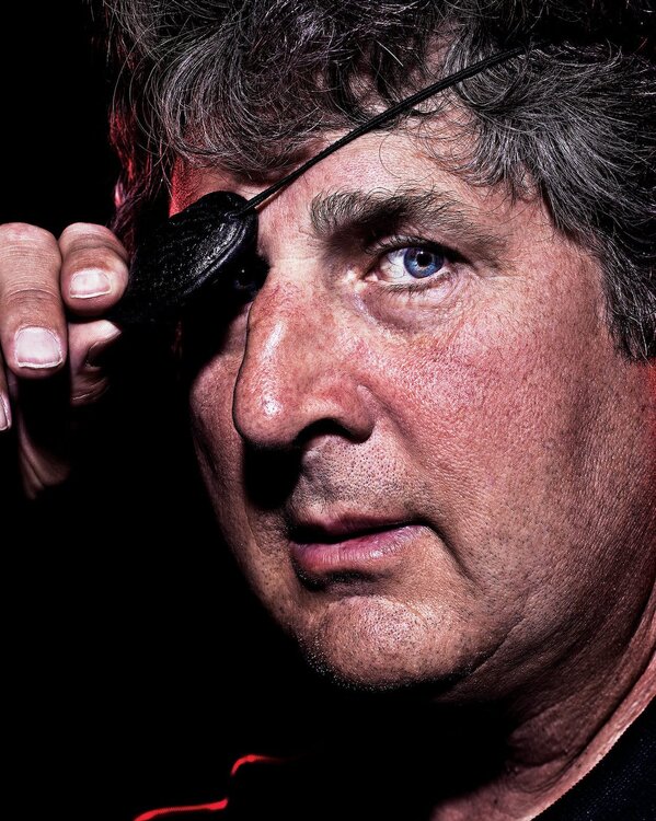 mike-leach-is-thinking-1.thumb.jpg.804a0ac2554800ef07bd961dea36c628.jpg
