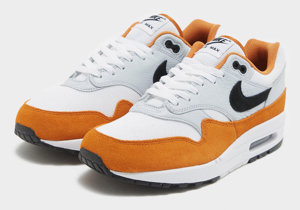 nike-air-max-1-orange-black-white-6.thumb.jpg.e474870956d0775f92aefd2af660ba53.jpg