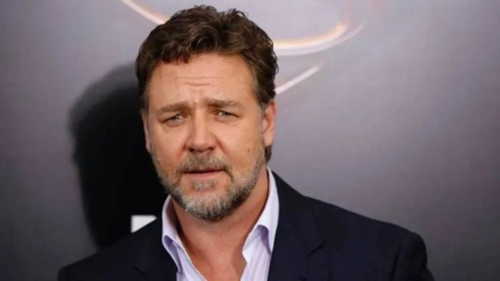 Russell-Crowe-1024x576.thumb.webp.aa8129d0d45a5dd05bb596a04c185666.webp