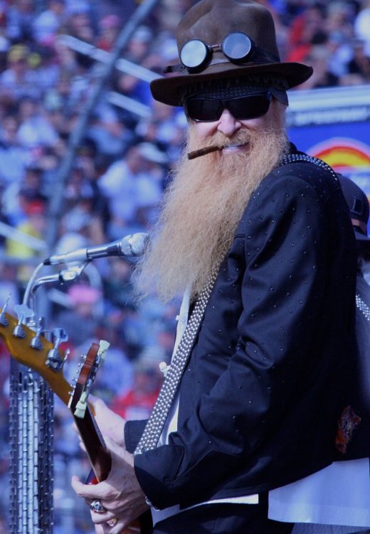 billy_gibbons_tx_09.thumb.jpeg.77adeaa5583d92c701d1b6a2a9abe4eb.jpeg